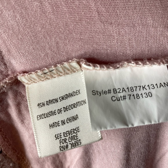 Adiva Women’s Mauve Convertible Smocked Lace Off The Shoulder Top Shirt Large - Picture 8 of 11